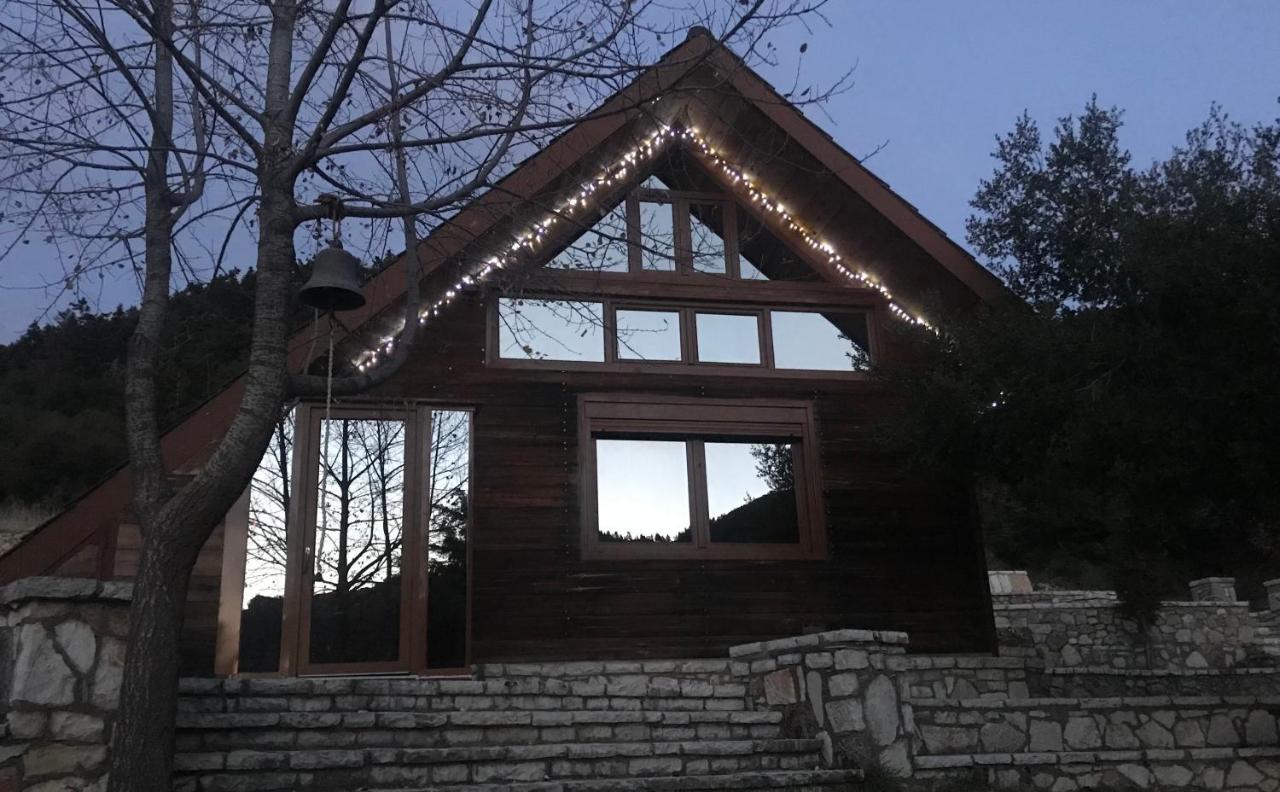 Chalet In The Forest Kalavryta Buitenkant foto