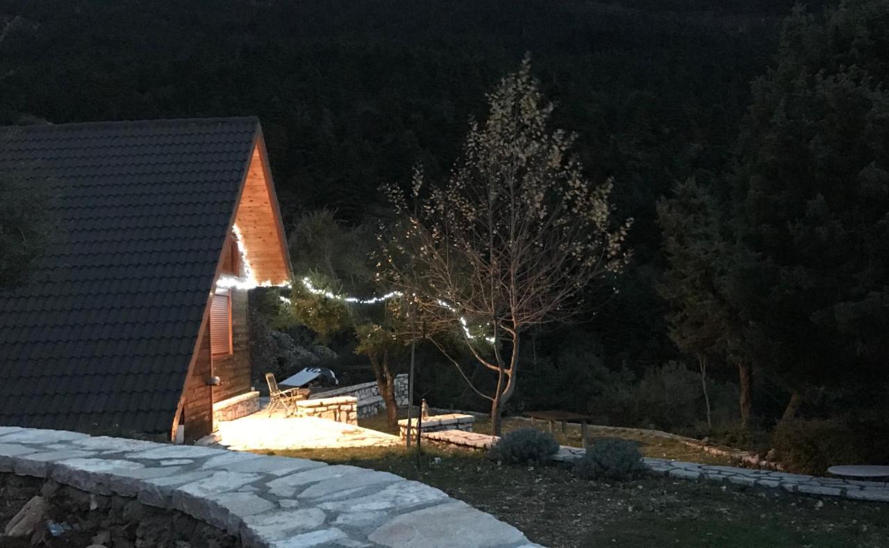 Chalet In The Forest Kalavryta Buitenkant foto
