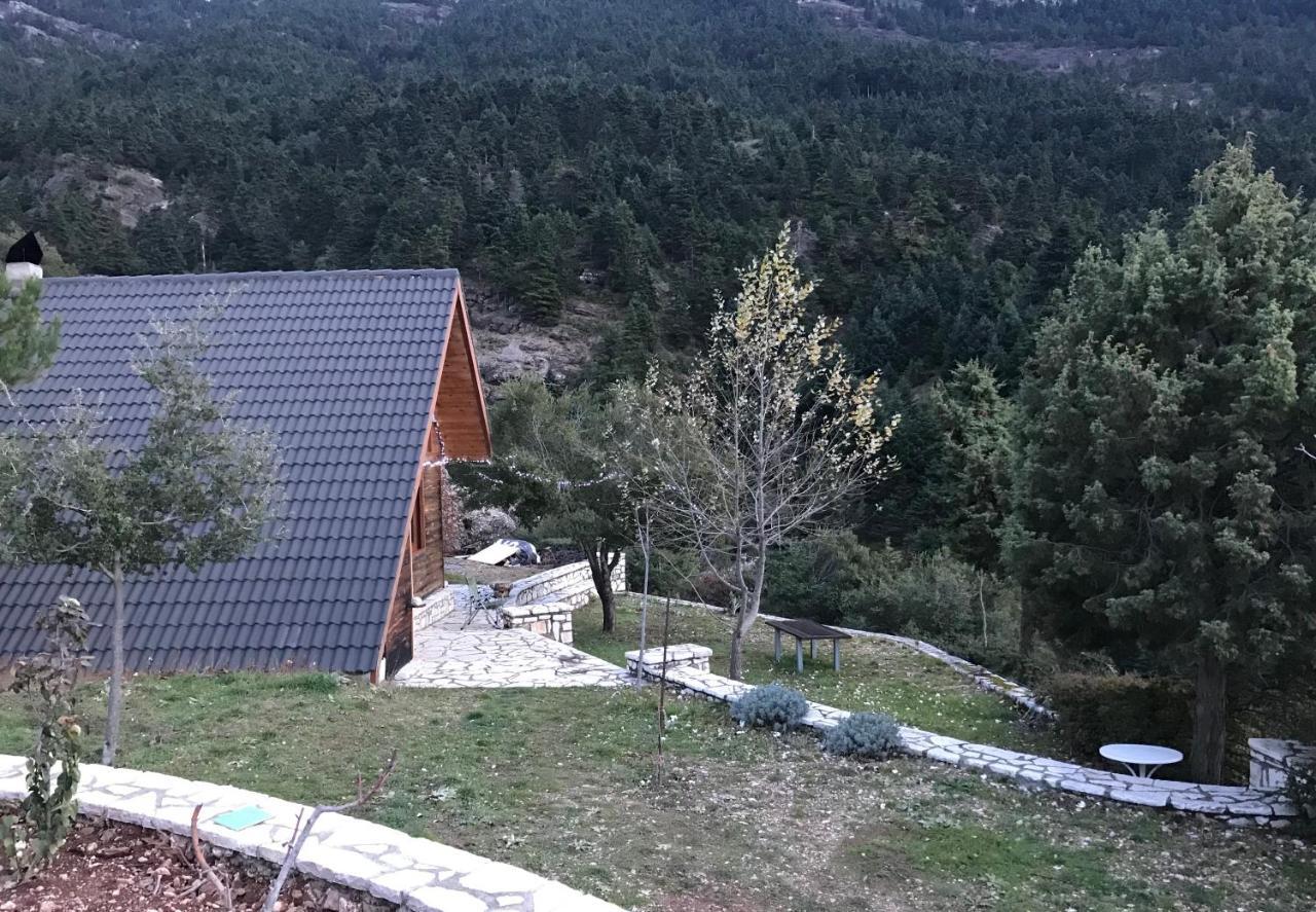 Chalet In The Forest Kalavryta Buitenkant foto